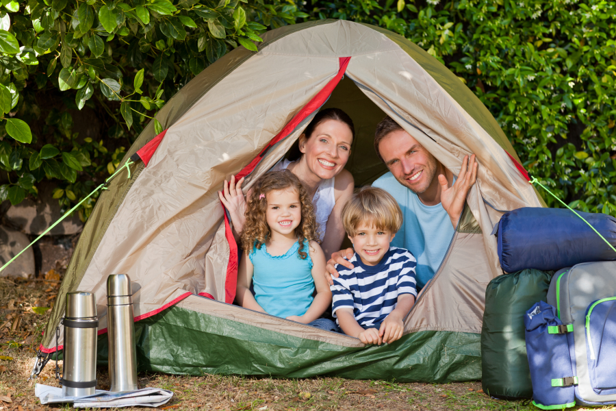 famille au camping pres de Carcassonne